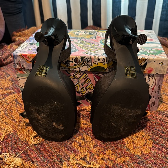 Beautiful Jeffrey Campbell black satin heels - Picture 2 of 2